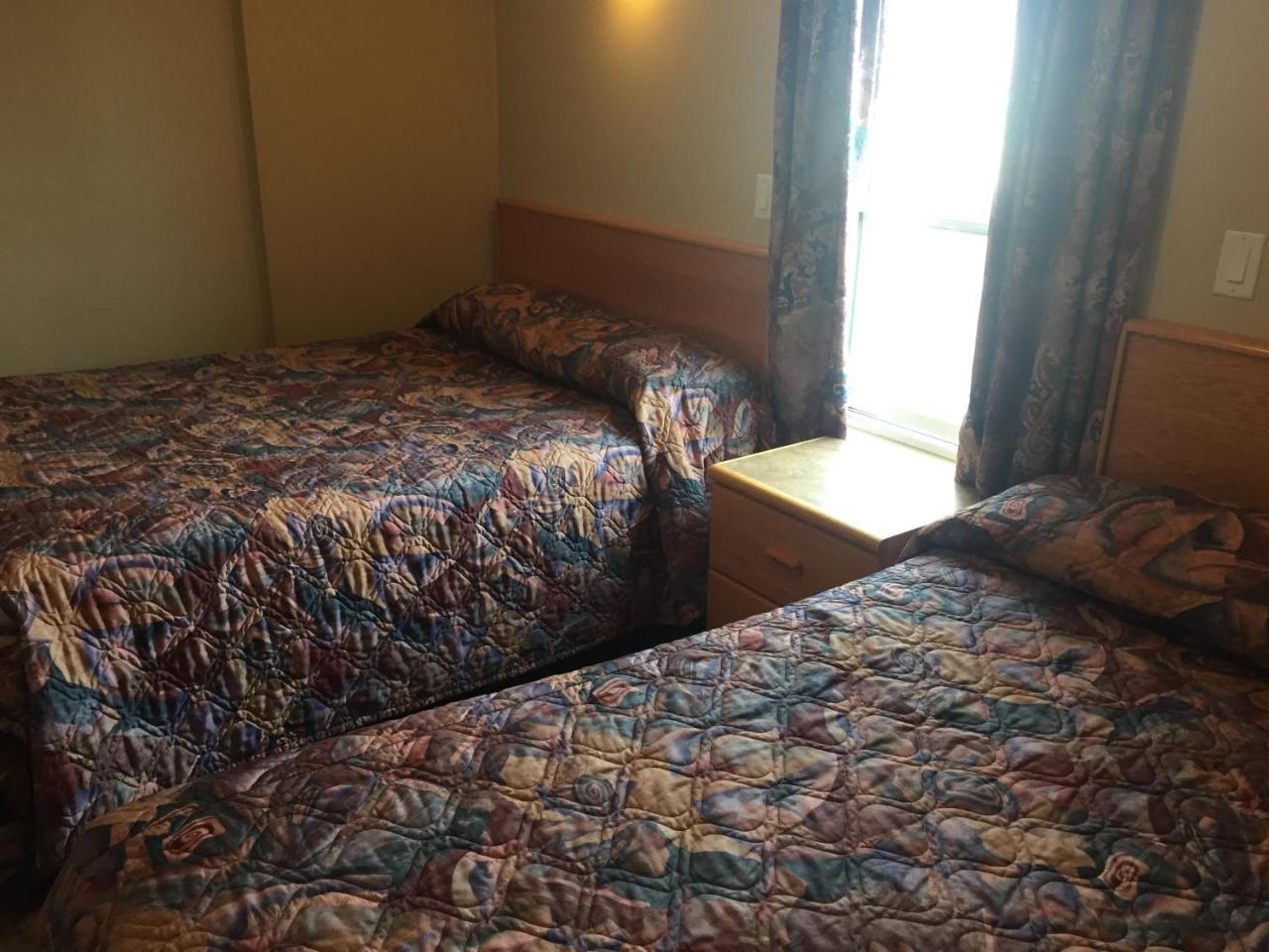 Avalon Inn オソヨース エクステリア 写真